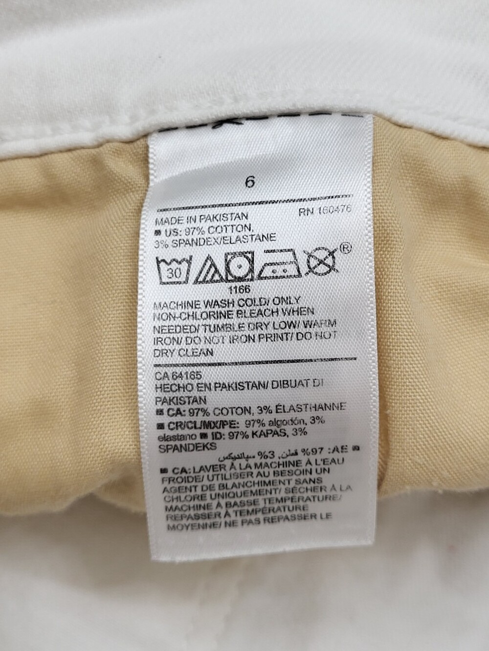 Old Navy Women's Mid Rise Wow White Jean Shorts Size 6 Denim Cuffed Calla Lily - Picture 8 of 9